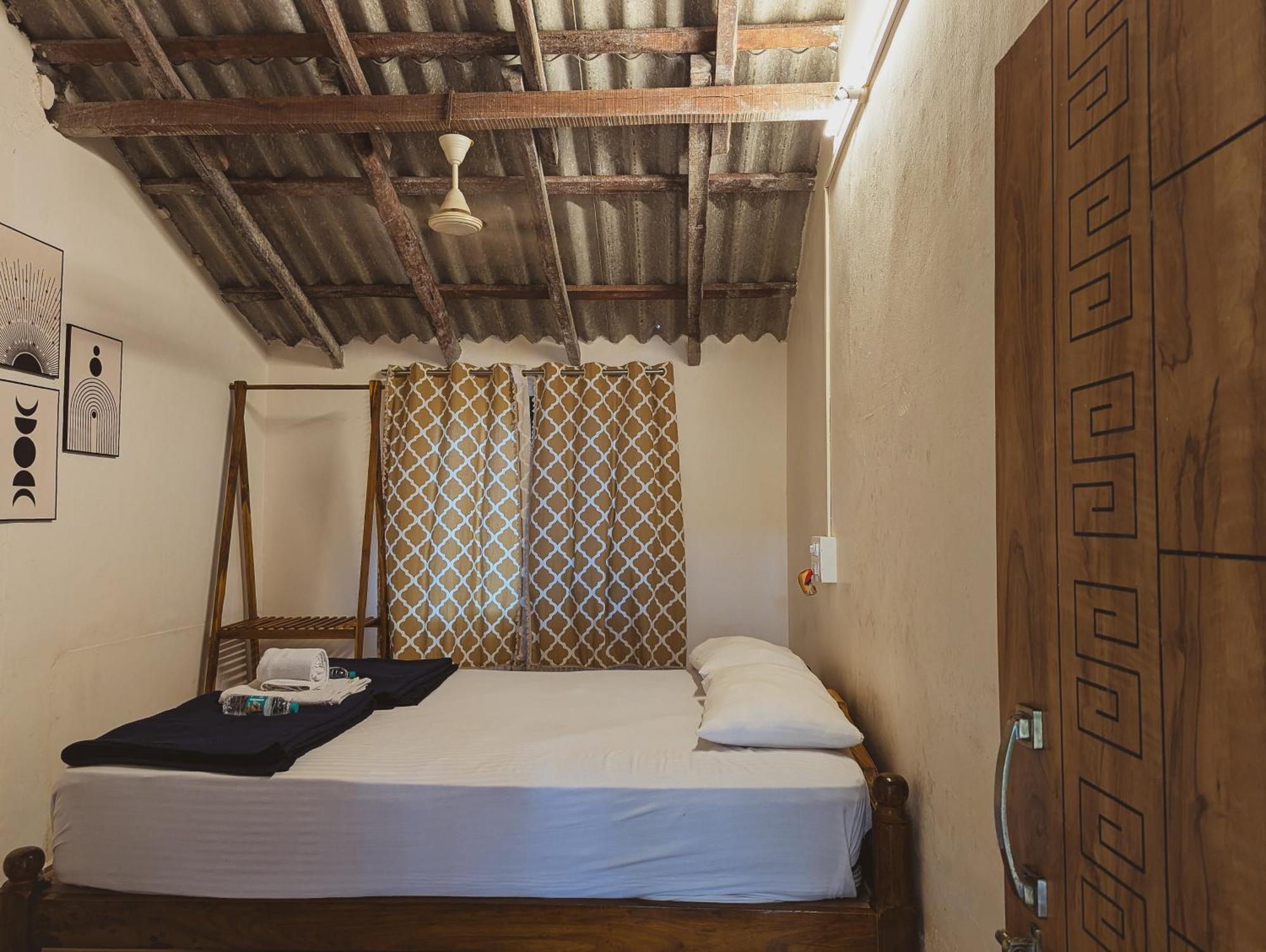 Sunset Cafe Beach Stay Gokarna  Exterior foto